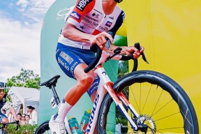 冲刺阶段中超焦点战；马德里竞技外线爆发；震撼外界；赛季目标并未改变的简单介绍-开云体育下载